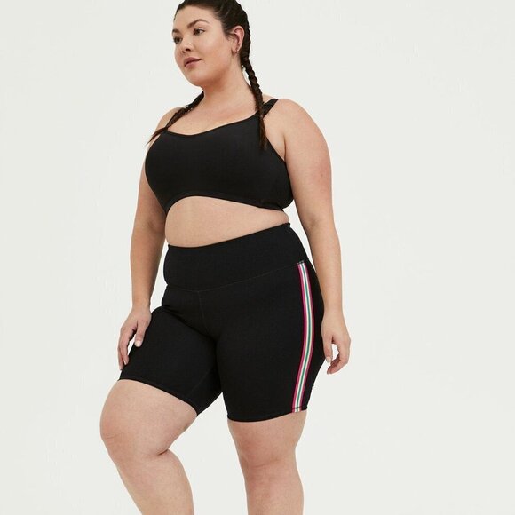 Torrid Black Wireless Wicking Sports Bra 44D NWT Active - Picture 3 of 11